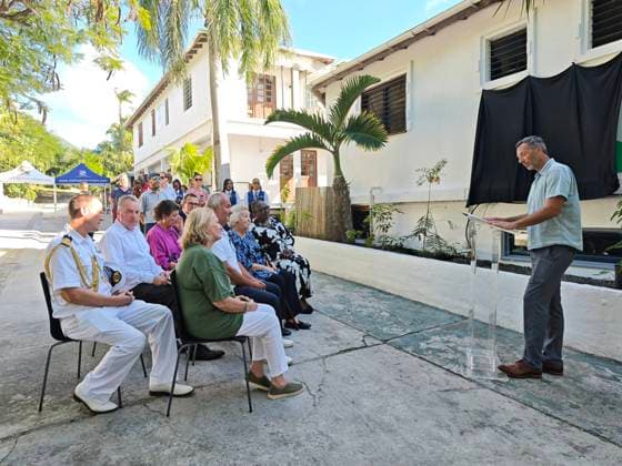 21-11-2025 Antillen Princess Beatrix visited the Public Library and the Government Guest House on the island of Sint Eustatius. Â  Copyright: xPPEx