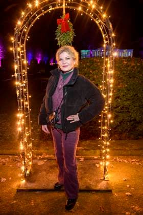 abb Eva Imhof Wetter Moderator as a guest at the premiere Christmas in the zoo with celebrities on 21 11 2025 in Berlin Berlin Germany