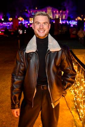 abb John Riot as guest at the premiere Christmas at the zoo with celebrities on 21 11 2025 in Berlin Berlin Germany