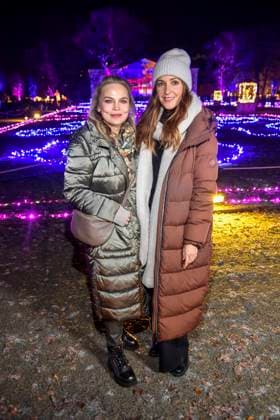 abb Regina Halmich and Johanna Klum as guests at the premiere Christmas in the Zoo with celebrities on 21 11 2025 in Berlin Berlin Germany