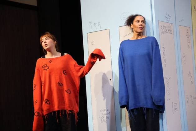 Viktoria Schreiber as Nim and Lara Sophie Milagro as Saffa , f l , during the photo rehearsal for Kuckucksnest at Grips Theater im Podewil in Berlin, 21 November 2025 Play for people aged 10 and up by Nina van Tongeren Directed by Sabine Trötschel Stage and costumes Klemens Kühn Premiere is on 26 November 2025 Grips Theater Berlin Kuckucksnest