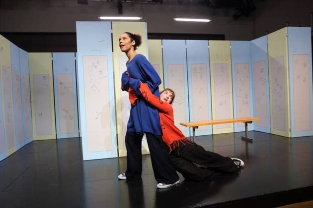 Lara Sophie Milagro as Saffa and Viktoria Schreiber as Nim , f l , during the photo rehearsal for Kuckucksnest at Grips Theater im Podewil in Berlin, 21 November 2025 Play for people aged 10 and up by Nina van Tongeren Directed by Sabine Trötschel Stage and costumes Klemens Kühn Premiere is on 26 November 2025 Grips Theater Berlin Kuckucksnest