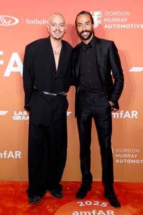 Evan Ross and Ross Naess at the amfAR Las Vegas Gala 2025 at the Wynn Las Vegas Hotel Las Vegas, 21 11 2025 Foto:xJ.xBlocx xFuturexImagex amfar_vegas_5107