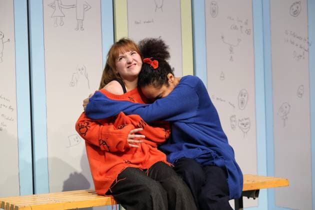 Viktoria Schreiber as Nim and Lara Sophie Milagro as Saffa , f l , during the photo rehearsal for Kuckucksnest at Grips Theater im Podewil in Berlin, 21 November 2025 Play for people aged 10 and up by Nina van Tongeren Directed by Sabine Trötschel Stage and costumes Klemens Kühn Premiere is on 26 November 2025 Grips Theater Berlin Kuckucksnest