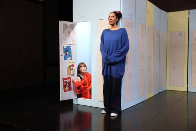 Viktoria Schreiber as Nim and Lara Sophie Milagro as Saffa , f l , during the photo rehearsal for Kuckucksnest at Grips Theater im Podewil in Berlin, 21 November 2025 Play for people aged 10 and up by Nina van Tongeren Directed by Sabine Trötschel Stage and costumes Klemens Kühn Premiere is on 26 November 2025 Grips Theater Berlin Kuckucksnest