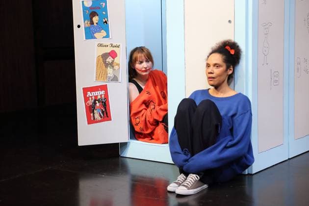 Viktoria Schreiber as Nim and Lara Sophie Milagro as Saffa , f l , during the photo rehearsal for Kuckucksnest at Grips Theater im Podewil in Berlin, 21 November 2025 Play for people aged 10 and up by Nina van Tongeren Directed by Sabine Trötschel Stage and costumes Klemens Kühn Premiere is on 26 November 2025 Grips Theater Berlin Kuckucksnest