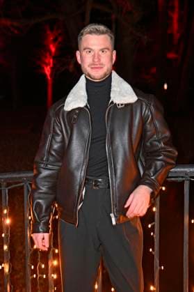 John Riot at the opening of Christmas at Tierpark 2025 at Friedrichsfelde Palace in Tierpark Berlin Berlin, 21 11 2025 Foto:xN.xKubelkax xFuturexImagex tierpark_5115
