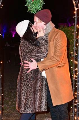 Nadja Jo Klapper and Johannes Heinrichs at the opening of Christmas at Tierpark 2025 at Friedrichsfelde Palace in Tierpark Berlin Berlin, 21 11 2025 Foto:xN.xKubelkax xFuturexImagex tierpark_5145
