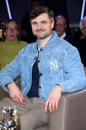 Phil Laude at the recording of the NDR Talk Show in the NDR television studio Lokstedt Hamburg, 21 11 2025 Foto:xgbrcix xFuturexImagex ndr_talk2111_5185