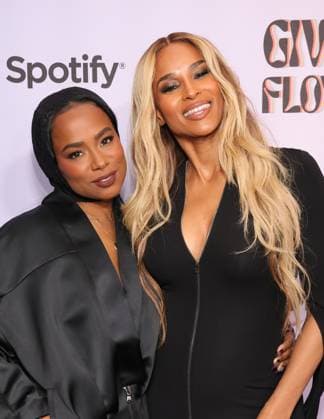 4th Annual Femme It Forward Give Her FlowHERS Gala at The Beverly Hilton Featuring: Heather Lowery, Ciara Where: Los Angeles, California, United States When: 21 Nov 2025 Credit: Faye s Vision Cover Images EDITORIAL USE ONLY. NOT FOR USE BY NEWSPAPERS BASED IN THE UK. Copyright: xx coverimg55286000