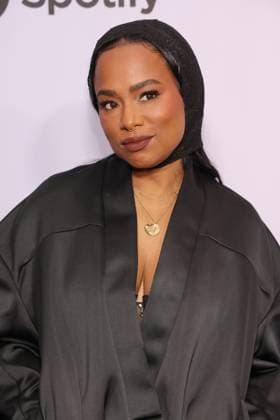 4th Annual Femme It Forward Give Her FlowHERS Gala at The Beverly Hilton Featuring: Heather Lowery Where: Los Angeles, California, United States When: 21 Nov 2025 Credit: Faye s Vision Cover Images EDITORIAL USE ONLY. NOT FOR USE BY NEWSPAPERS BASED IN THE UK. Copyright: xx coverimg55285923