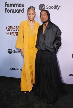 4th Annual Femme It Forward Give Her FlowHERS Gala at The Beverly Hilton Featuring: Pretty Vee, Heather Lowery Where: Los Angeles, California, United States When: 21 Nov 2025 Credit: Faye s Vision Cover Images EDITORIAL USE ONLY. NOT FOR USE BY NEWSPAPERS BASED IN THE UK. Copyright: xx coverimg55285950