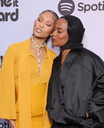4th Annual Femme It Forward Give Her FlowHERS Gala at The Beverly Hilton Featuring: Pretty Vee, Heather Lowery Where: Los Angeles, California, United States When: 21 Nov 2025 Credit: Faye s Vision Cover Images EDITORIAL USE ONLY. NOT FOR USE BY NEWSPAPERS BASED IN THE UK. Copyright: xx coverimg55285953