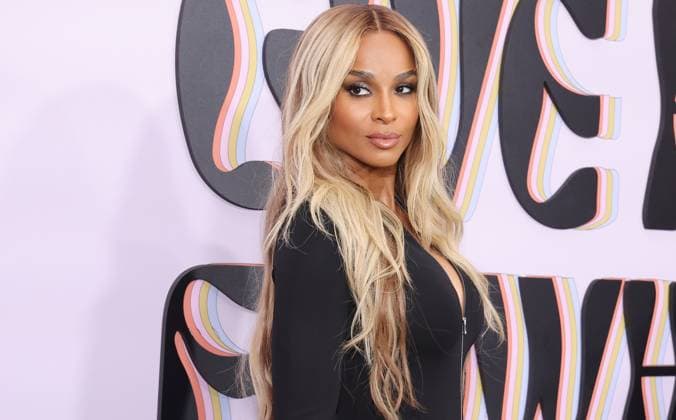 4th Annual Femme It Forward Give Her FlowHERS Gala at The Beverly Hilton Featuring: Ciara Where: Los Angeles, California, United States When: 21 Nov 2025 Credit: Faye s Vision Cover Images EDITORIAL USE ONLY. NOT FOR USE BY NEWSPAPERS BASED IN THE UK. Copyright: xx coverimg55285992