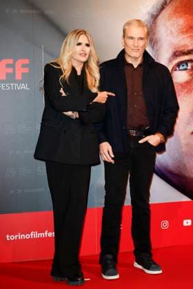 43 Turin Film Festival - Photocall ?Unbreakable? TURIN, ITALY - NOVEMBER 22: Tiziana Rocca, Dolph Lundgren pose at the photocall of the movie Unbreakable during the 43rd Torino Film Festival 2025 at Teatro Regio on November 22, 2025 in Turin, Italy. Photo Marco Piovanotto Abacapress.com  Copyright: xPiovanottoxMarco ABACAx