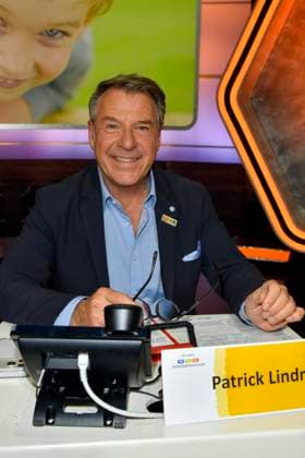 ABB Patrick Lindner Saenger as a guest on the donation phone in the RTL studio at the charity for the 30th anniversary of the RTL Spendenmarathon wir helfen Kindern bei RTL Deutschland on 21 11 2025 2 donation day in Cologne Deutz NRW Germany