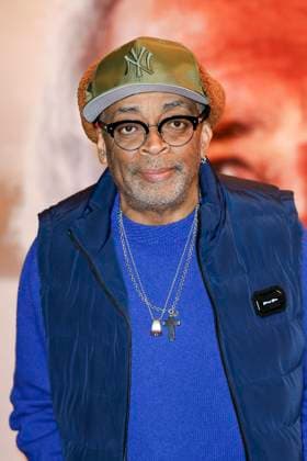 43 Turin Film Festival - Photocall TURIN, ITALY - NOVEMBER 22: Spike Lee poses at the photocall of Stella della Mole Award during the 43rd Torino Film Festival 2025 at Teatro Regio on November 22, 2025 in Turin, Italy. Photo Marco Piovanotto Abacapress.com  Copyright: xPiovanottoxMarco ABACAx