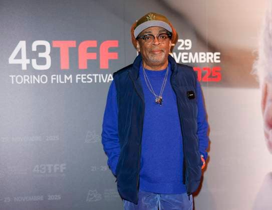 43 Turin Film Festival - Photocall TURIN, ITALY - NOVEMBER 22: Spike Lee poses at the photocall of Stella della Mole Award during the 43rd Torino Film Festival 2025 at Teatro Regio on November 22, 2025 in Turin, Italy. Photo Marco Piovanotto Abacapress.com  Copyright: xPiovanottoxMarco ABACAx