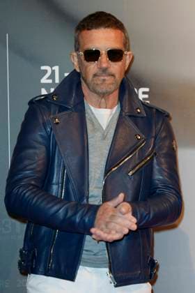 43 Turin Film Festival - Antonio Banderas at Stella della Mole Award’s photocall TURIN, ITALY - NOVEMBER 22: Antonio Banderas poses at the photocall of Stella della Mole Award during the 43rd Torino Film Festival 2025 at Teatro Regio on November 22, 2025 in Turin, Italy. Photo Marco Piovanotto Abacapress.com  Copyright: xPiovanottoxMarco ABACAx