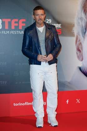 43 Turin Film Festival - Antonio Banderas at Stella della Mole Award’s photocall TURIN, ITALY - NOVEMBER 22: Antonio Banderas poses at the photocall of Stella della Mole Award during the 43rd Torino Film Festival 2025 at Teatro Regio on November 22, 2025 in Turin, Italy. Photo Marco Piovanotto Abacapress.com  Copyright: xPiovanottoxMarco ABACAx