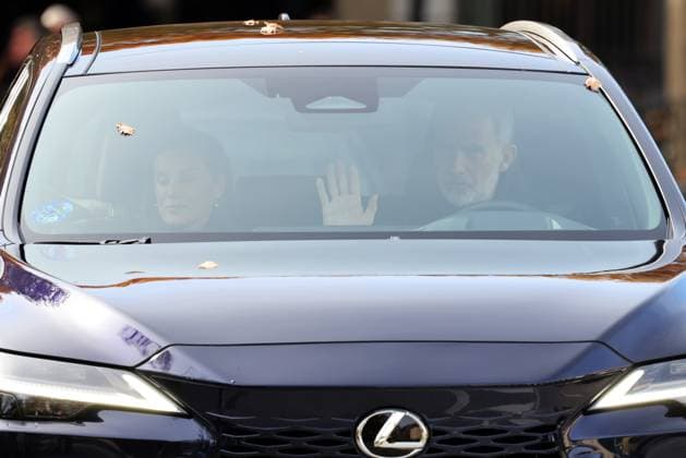 King Juan Carlos arrives at El Pardo Palace to meet with his family The King and Queen of Spain on their arrival at El Pardo Palace, on November 22, 2025, in Madrid Spain FAMOUSES EL PARDO ROYALTY MONARCHY Antonio Gutié Madrid Madrid Madrid Spain  Copyright: xAntonioxGutiÃ rrezx 7118507