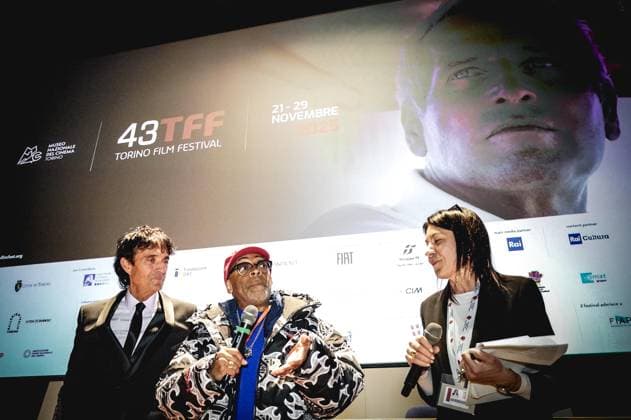 November 22, 2025, Torino: Spike Lee (D) insieme al direttore del Festival Giulio Base presenta il suo film Highest 2 Lowest presso il cinema Massimo nell ambito del Torino film festival Tff. Torino 22 novembre 2025 ANSA TINO ROMANO. Torino  - ZUMAa110 20251122_zaf_a110_054 Copyright: xTinoxRomanox