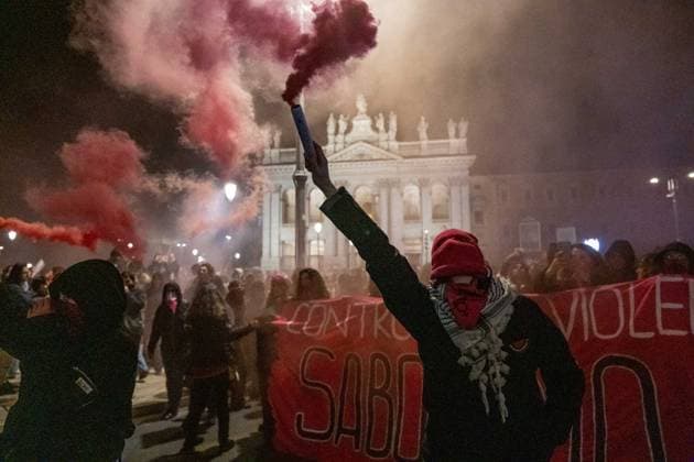 November 22, 2025, Rome, Rm, Italy: We sabotage wars and patriarchy : tens of thousands join the demonstration organized by the movement Non una di meno (Not one less): against femicides, transcides and lesbiancides (91 in Italy in 2025), against violence, against patriarchy and the government. Against systemic and patriarchal violence, we sabotage wars and patriarchy reads the banner. Rome Italy - ZUMAg256 20251122_znp_g256_007 Copyright: xMarcoxDixGianvitox