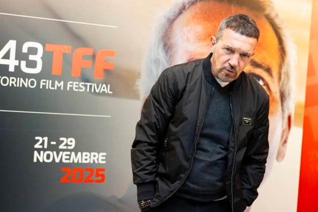 43 Turin Film Festival - Antonio Banderas TURIN, ITALY - NOVEMBER 22: Antonio Banderas poses after the screening of DOLOR Y GLORIA during the 43rd Torino Film Festival 2025 at Teatro Regio on November 22, 2025 in Turin, Italy. Photo Marco Piovanotto Abacapress.com  Copyright: xPiovanottoxMarco ABACAx