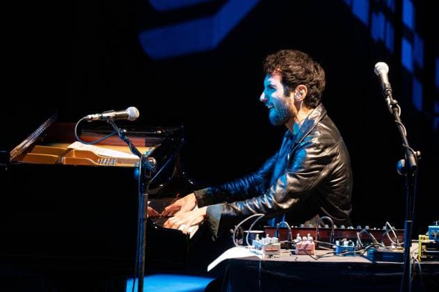 Tigran Hamasyan performs in Madrid, Spain - 22 Nov 2025 Armenian jazz pianist Tigran Hamasyan performs during the JAZZMADRID concert at the Fernanda Gómez Theatre in Madrid. Madrid Spain Copyright: xAtilanoxGarciax xSOPAxImagesx photo01200