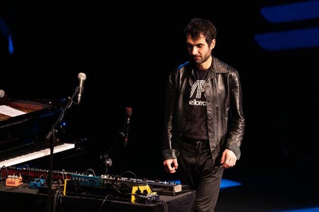 Tigran Hamasyan performs in Madrid, Spain - 22 Nov 2025 Armenian jazz pianist Tigran Hamasyan performs during the JAZZMADRID concert at the Fernanda Gómez Theatre in Madrid. Madrid Spain Copyright: xAtilanoxGarciax xSOPAxImagesx photo01187