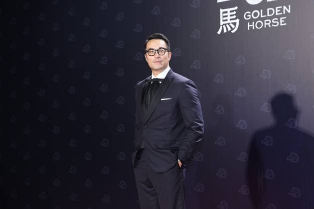 62nd Golden Horse Awards in Taipei TAIPEI, CHINA - NOVEMBER 22, 2025 - Taiwanese actor Hsiao-chuan Chang,on the red carpet of the 62nd Golden Horse Awards in Taipei, China on November 22, 2025. Taipei Taiwan China  Copyright: xCFOTOx i1763901007503
