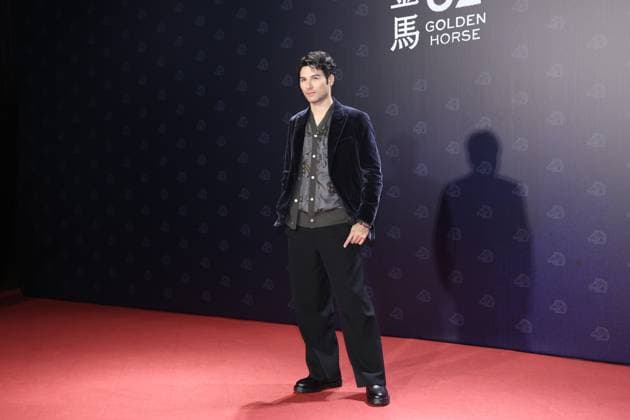 62nd Golden Horse Awards in Taipei TAIPEI, CHINA - NOVEMBER 22, 2025 - British actor Rhydian Vaughan on the red carpet of the 62nd Golden Horse Awards in Taipei, China on November 22, 2025. Taipei Taiwan China  Copyright: xCFOTOx i1763902397203