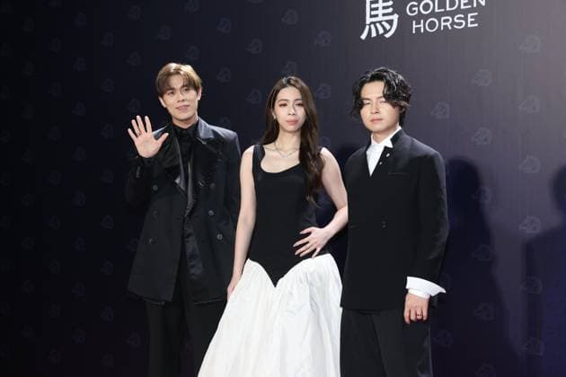 62nd Golden Horse Awards in Taipei TAIPEI, CHINA - NOVEMBER 22, 2025 - Taiwanese band Accusefive on the red carpet of the 62nd Golden Horse Awards in Taipei, China, on November 22, 2025. Taipei Taiwan China  Copyright: xCFOTOx i1763902698727