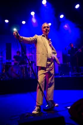 Baxter Dury at Eventim Apollo Baxter Dury performs at Eventim Apollo in London on 22nd November 2025., Credit:Zoran Veselinovic Avalon UK, London, Eventim Apollo  Copyright: xZoranxVeselinovicx xAvalonx 1054060132
