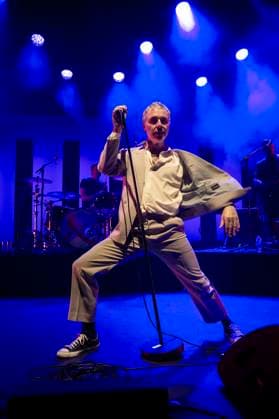 Baxter Dury at Eventim Apollo Baxter Dury performs at Eventim Apollo in London on 22nd November 2025., Credit:Zoran Veselinovic Avalon UK, London, Eventim Apollo  Copyright: xZoranxVeselinovicx xAvalonx 1054060153