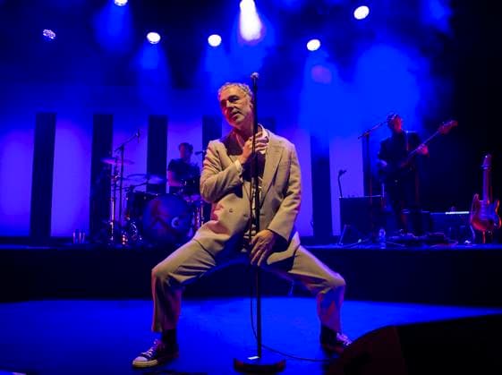 Baxter Dury at Eventim Apollo Baxter Dury performs at Eventim Apollo in London on 22nd November 2025., Credit:Zoran Veselinovic Avalon UK, London, Eventim Apollo  Copyright: xZoranxVeselinovicx xAvalonx 1054060165
