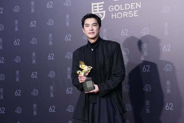 62nd Golden Horse Awards in Taipei TAIPEI, CHINA - NOVEMBER 22, 2025 - Taiwanese actor Jing-Hua Tseng won the Best Supporting Actor Award at the 62nd Golden Horse Awards in Taipei, China on November 22, 2025. Taipei Taiwan China  Copyright: xCFOTOx i1763911924188