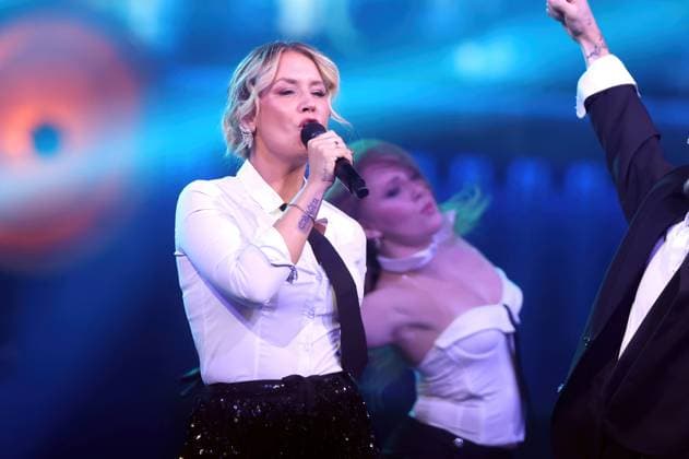 ZDF Die Giovanni Zarrella Show Singer Sonia Liebing during the ZDF entertainment program Die Giovanni Zarrella Show on 22 11 2025 in the Messehalle Offenburg 20251122SBK0095