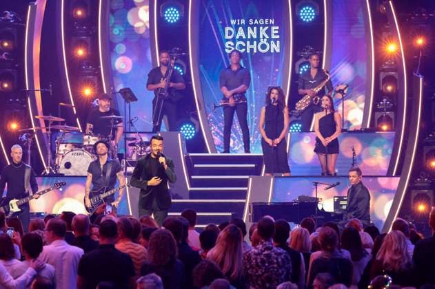 Giovanni Zarrella in the ZDF music show The Giovanni Zarrella Show live from the Offenburg Exhibition Center Offenburg, 22 11 2025 Foto:xR.xSchmiegeltx xFuturexImagex zarrella_5112