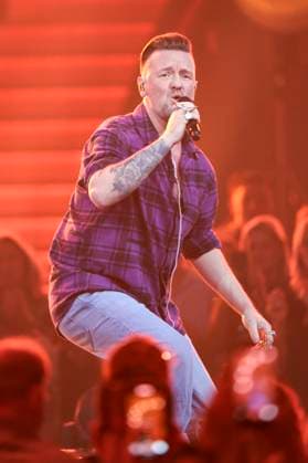 Ben Zucker in the ZDF music show The Giovanni Zarrella Show live from the Offenburg Exhibition Center Offenburg, 22 11 2025 Foto:xR.xSchmiegeltx xFuturexImagex zarrella_5162