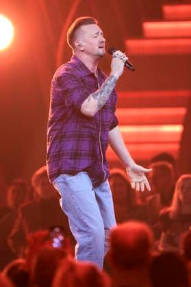 Ben Zucker in the ZDF music show The Giovanni Zarrella Show live from the Offenburg Exhibition Center Offenburg, 22 11 2025 Foto:xR.xSchmiegeltx xFuturexImagex zarrella_5164