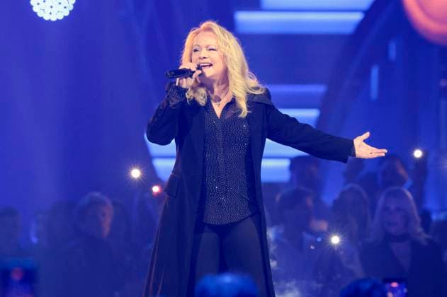 Nicole in the ZDF music show Die Giovanni Zarrella Show live from the Offenburg Exhibition Center Offenburg, 22 11 2025 Foto:xR.xSchmiegeltx xFuturexImagex zarrella_5237