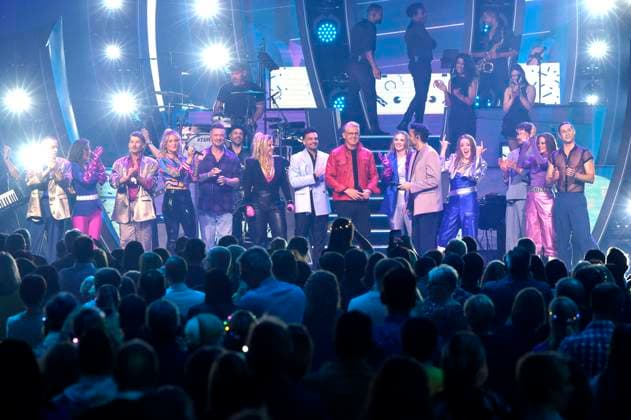 Sonia Liebing, Ben Zucker, Beatrice Egli, Stefano Zarrella, Markus and Giovanni Zarrella in the ZDF music show Die Giovanni Zarrella Show live from Messe Offenburg Offenburg, 22 11 2025 Foto:xR.xSchmiegeltx xFuturexImagex zarrella_5327