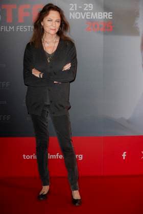 43 Turin Film Festival - Jacqueline Bisset photocall Stella della Mole Award TURIN, ITALY - NOVEMBER 23: Jacqueline Bisset poses at the photocall of Stella della Mole Award during the 43rd Torino Film Festival 2025 at Teatro Regio on November 23, 2025 in Turin, Italy. Photo Marco Piovanotto Abacapress.com  Copyright: xPiovanottoxMarco ABACAx
