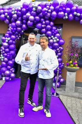 ABB Marcus Prünte Pruente MC Donald Chef Essen and Oliver Pocher the presenter and actor wears a white chef jacket at the reopening of the MC Donald branch Schnell Restaurant in Essen on 23 11 2025 NRW Germany