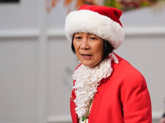 2025 Santa Claus Parade in Toronto TORONTO, CANADA - NOVEMBER 23 : Mayor of Toronto Olivia Chow attends the 121st edition of the Santa Claus Parade in Toronto, Ontario on November 23, 2025. Mert Alper Dervis Anadolu Ontario Canada. Editorial use only. Please get in touch for any other usage.  Copyright: x2025xAnadoluxMertxAlperxDervisx