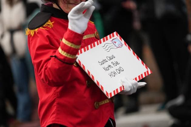 2025 Santa Claus Parade in Toronto TORONTO, CANADA - NOVEMBER 23 : Participants attend the 121st edition of the Santa Claus Parade in Toronto, Ontario on November 23, 2025. Mert Alper Dervis Anadolu Ontario Canada. Editorial use only. Please get in touch for any other usage.  Copyright: x2025xAnadoluxMertxAlperxDervisx