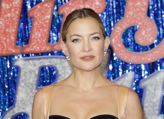 Kate Hudson Première du film Sur un Air de Blues Song Sung Blue au Grand Rex à Paris le 23 novembre 2025 Coadic Guirec Bestimage Premiere of the film Sur un Air de Blues Song Sung Blue at the Grand Rex in Paris on November 23, 2025 Paris France  Copyright: xCOADICxGUIRECx xBESTIMAGExCOADICxGUIRECx xBESTIMAGEx