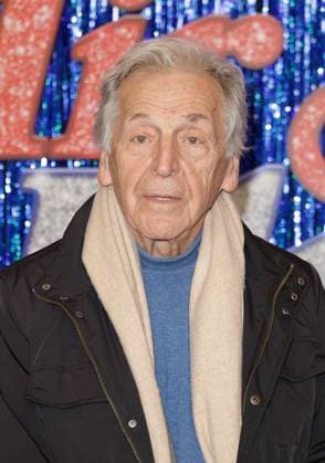 Costa Gavras Première du film Sur un Air de Blues Song Sung Blue au Grand Rex à Paris le 23 novembre 2025 Coadic Guirec Bestimage Premiere of the film Sur un Air de Blues Song Sung Blue at the Grand Rex in Paris on November 23, 2025 Paris France  Copyright: xCOADICxGUIRECx xBESTIMAGExCOADICxGUIRECx xBESTIMAGEx