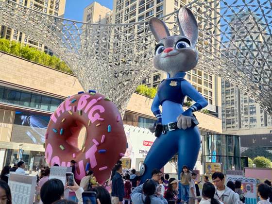 SHENZHEN, CHINA - NOVEMBER 22: People visit the themed exhibition of the movie Zootopia 2 at One Avenue on November 22, 2025 in Shenzhen, Guangdong Province of China.  Copyright: xVCGx 111605603531